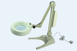 Illuminated magnifier PK-25